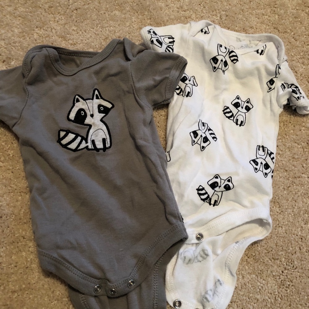 Baby bodysuits